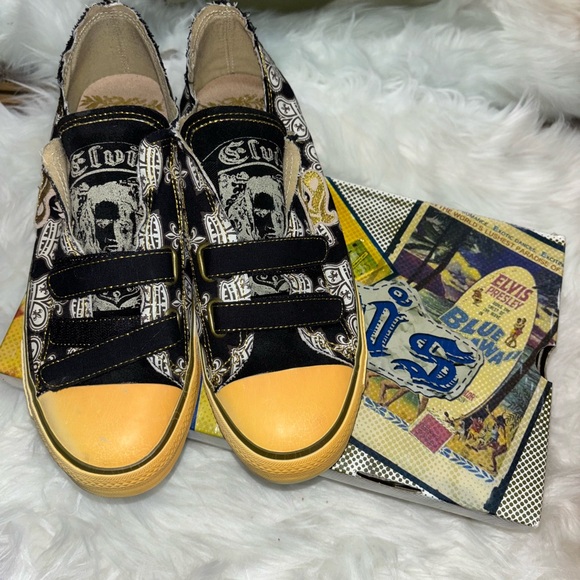 *VINTAGE Elvis Presley sneakers - Picture 1 of 6